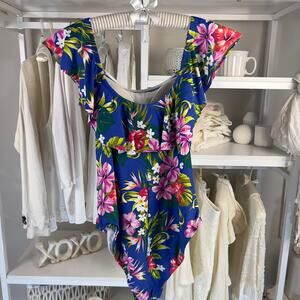 Kona Soul women's plus Size 16 One piece swim suit, ruffled sleeves #2767